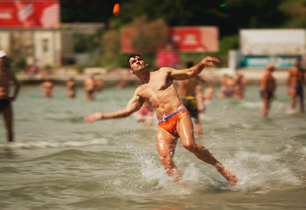 Picigin - Spieler am Strand von Split